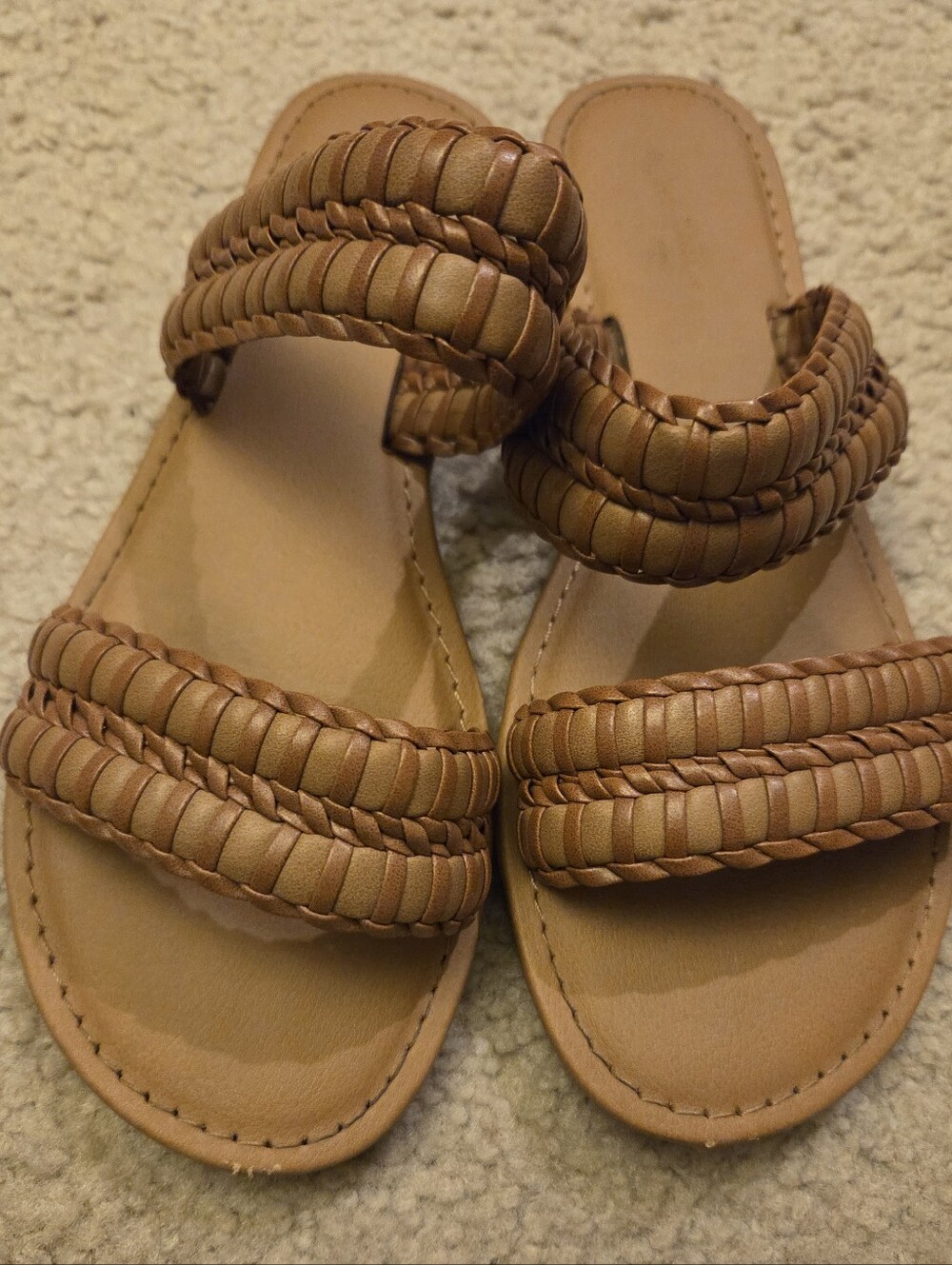 Universal Thread Sandals Size 6.5